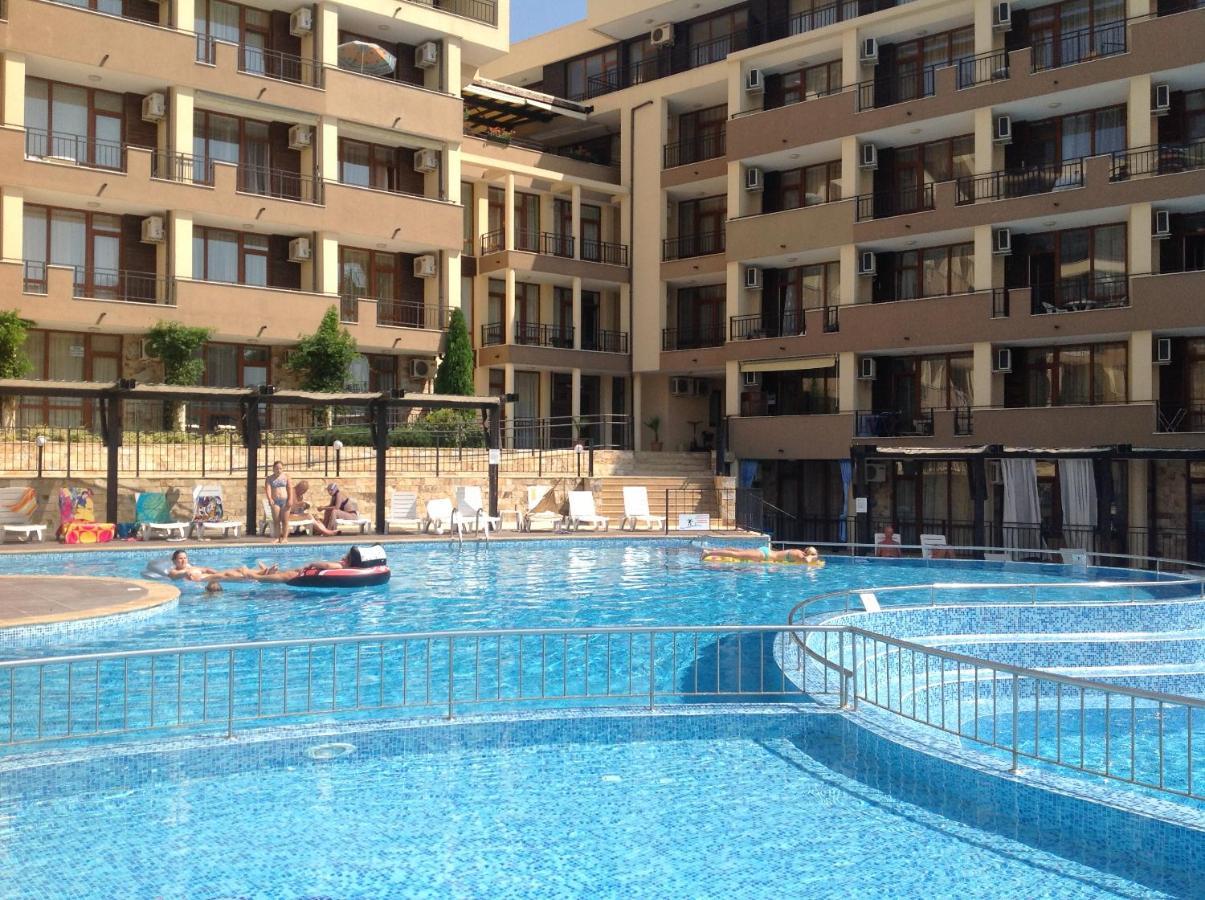 Luxor Apartments Pomorie Ngoại thất bức ảnh