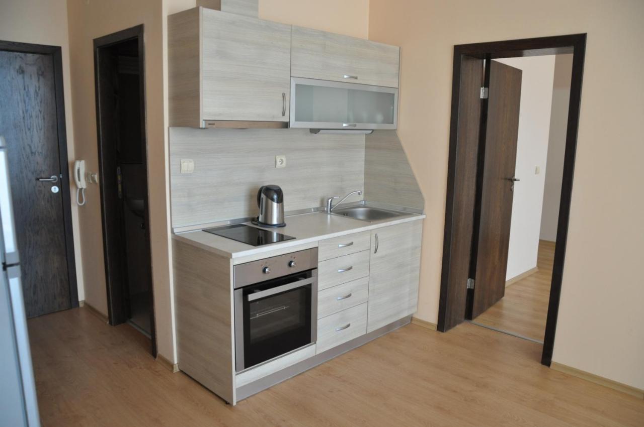 Luxor Apartments Pomorie Ngoại thất bức ảnh